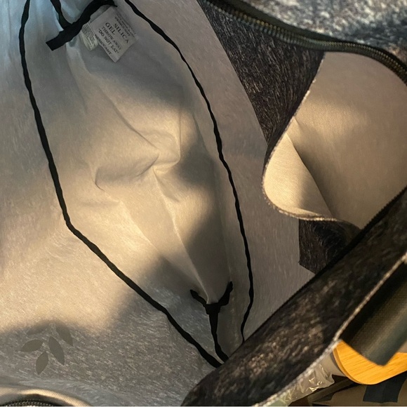 💕PINK💕by Victoria's Secret💕PINK💕
Large 🩶Gray🩶Canvas Tote/NWT - Picture 6 of 7